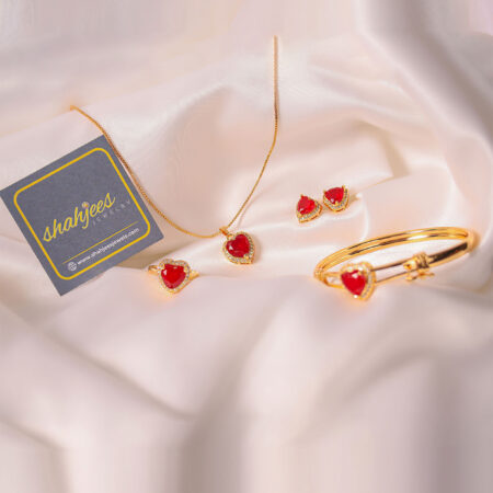 18 carat 4 piece set