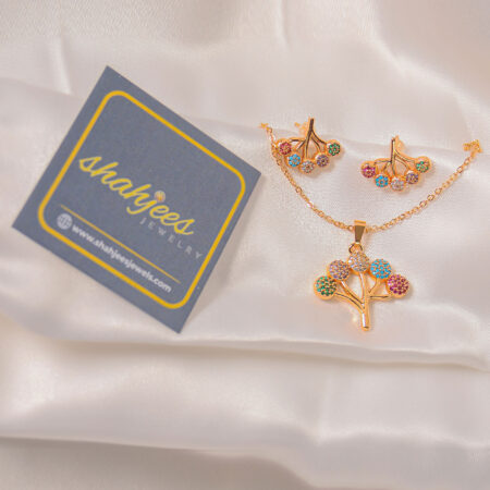 18 carat multi locket set