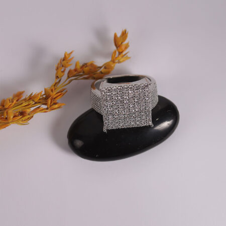 Zircon stone ring (R72)