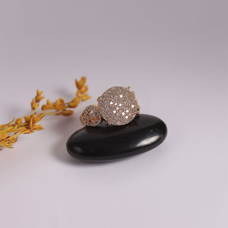 Zircon stone ring (R73)