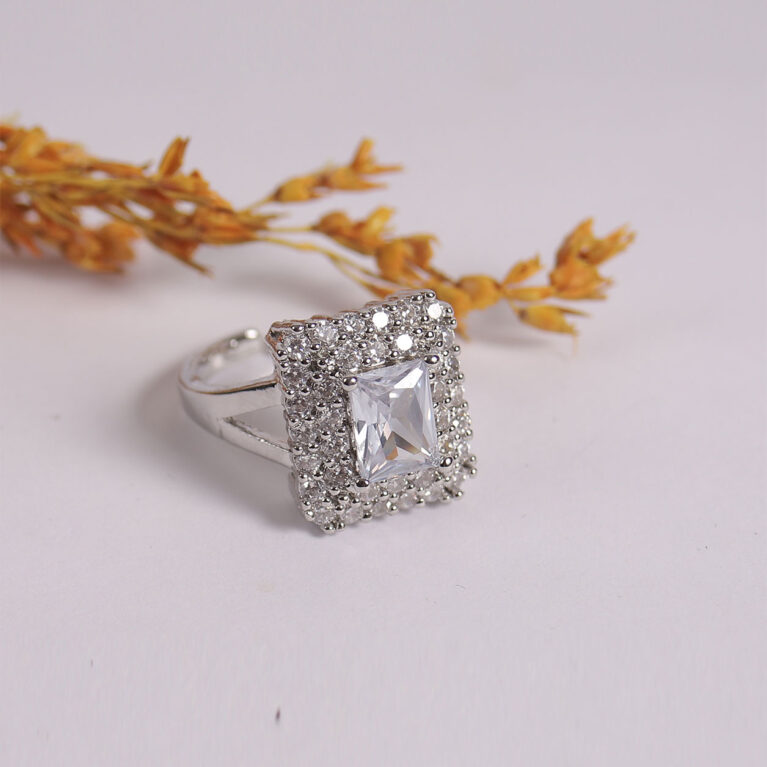 Zircon stone ring (R78)